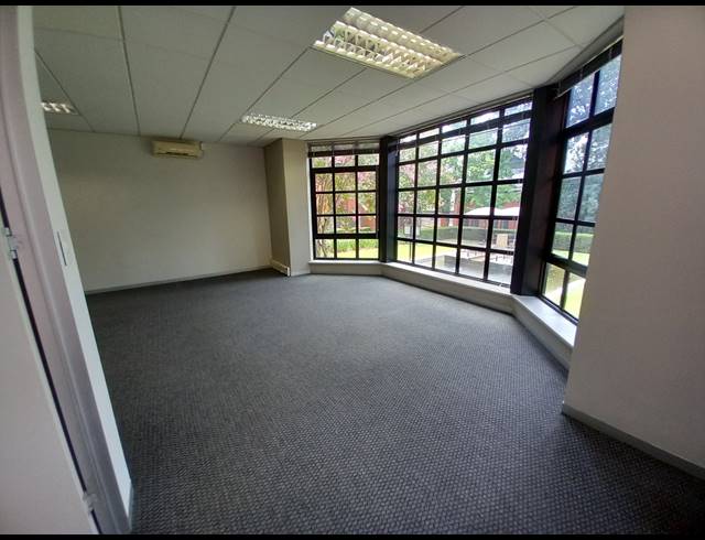 427M² OFFICE TO LET IN BRYANSTON